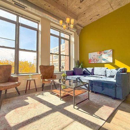 Mccormick Place 2Br Stylish Suite With Optional Parking And Gym For Up To 8 Guests Near Soldier Field And Grant Park Чикаго Екстер'єр фото