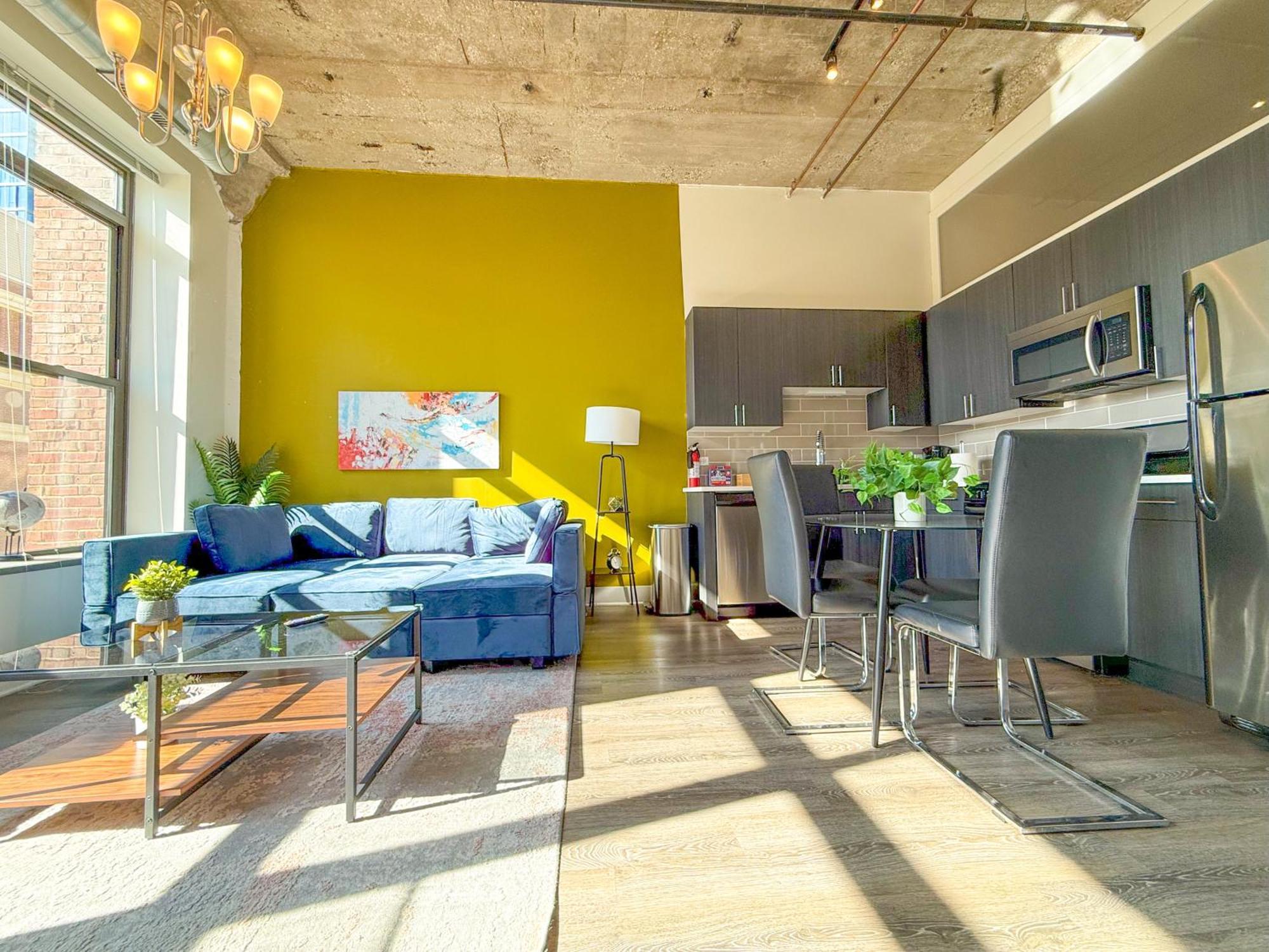 Mccormick Place 2Br Stylish Suite With Optional Parking And Gym For Up To 8 Guests Near Soldier Field And Grant Park Чикаго Екстер'єр фото